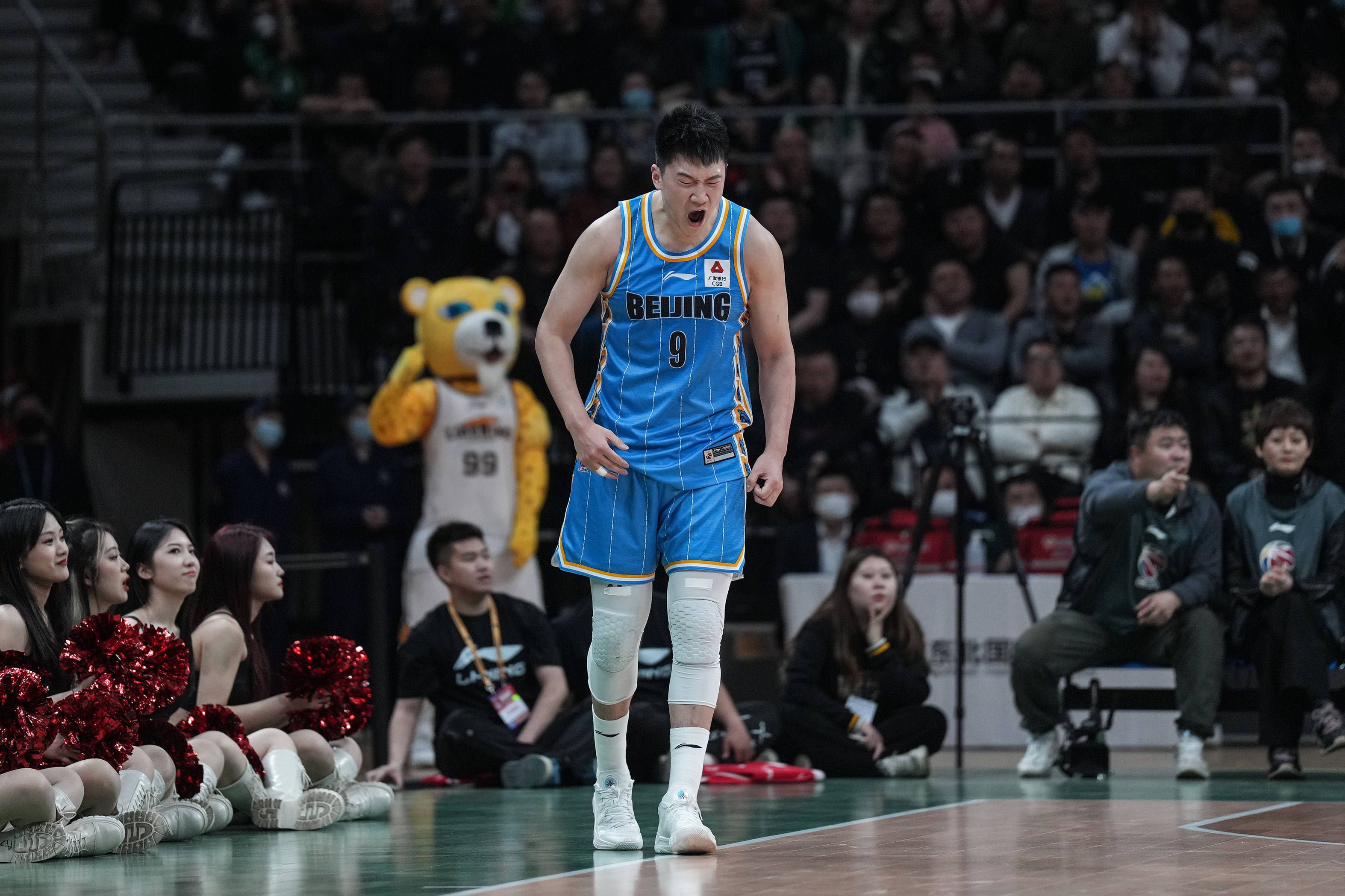 作为业内兼具导演思维的剪辑师，马修能够更加客观地分析情节逻辑，冷静地处理素材，给到最中肯的剪辑建议，并最终为影片贡献了惊艳的、具有创造性的剪辑